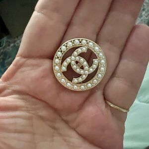 CC-(set of 6) 27mm=1.06”Pearl embellished gold tone, metal shank back buttons 🤩
